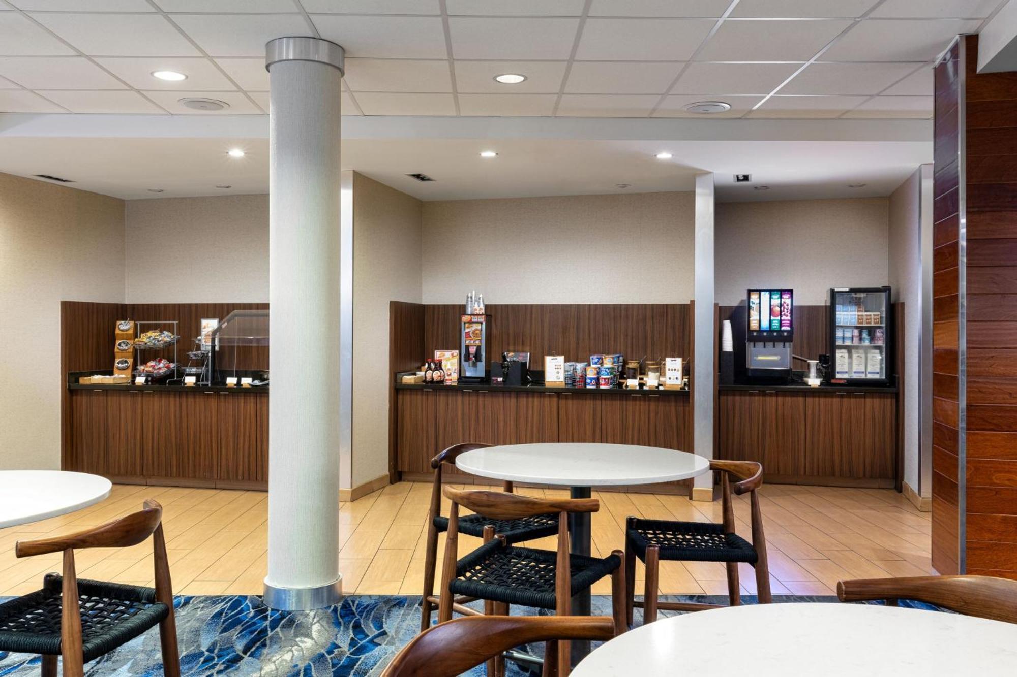 Fairfield Inn & Suites By Marriott Smithfield Esterno foto