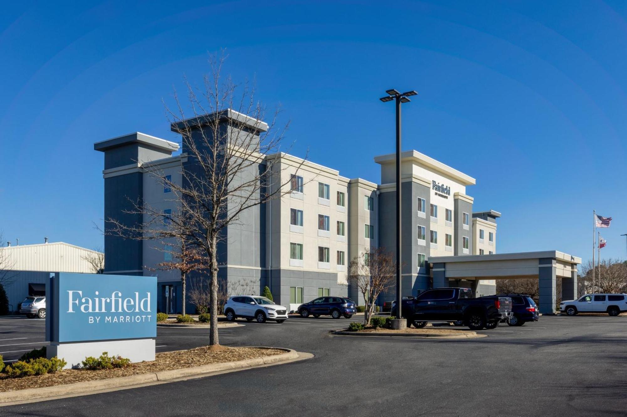 Fairfield Inn & Suites By Marriott Smithfield Esterno foto