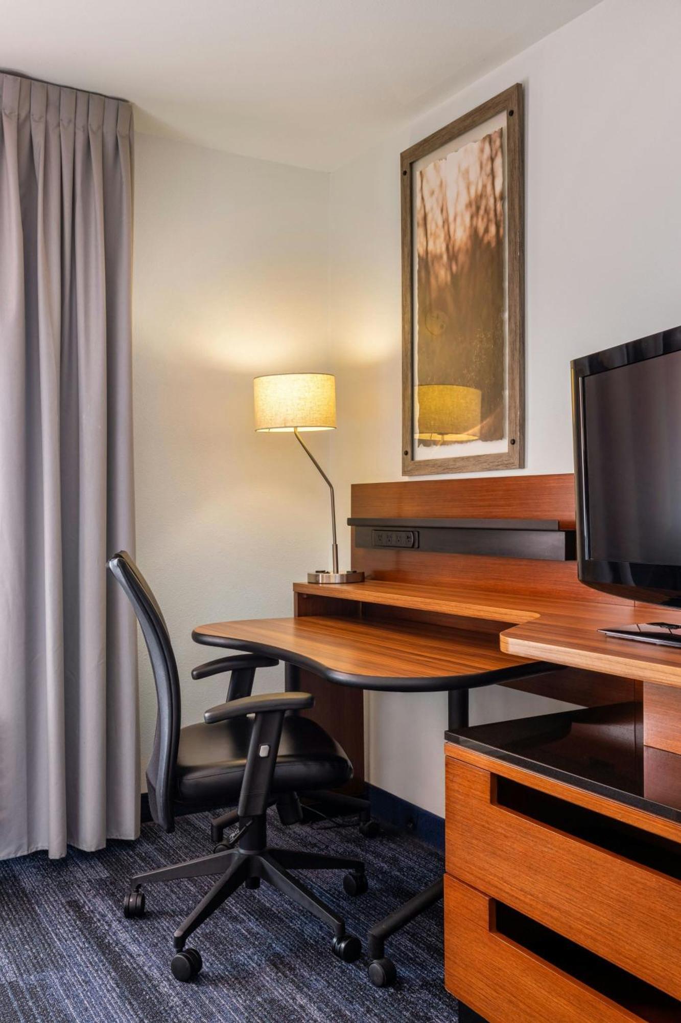 Fairfield Inn & Suites By Marriott Smithfield Esterno foto